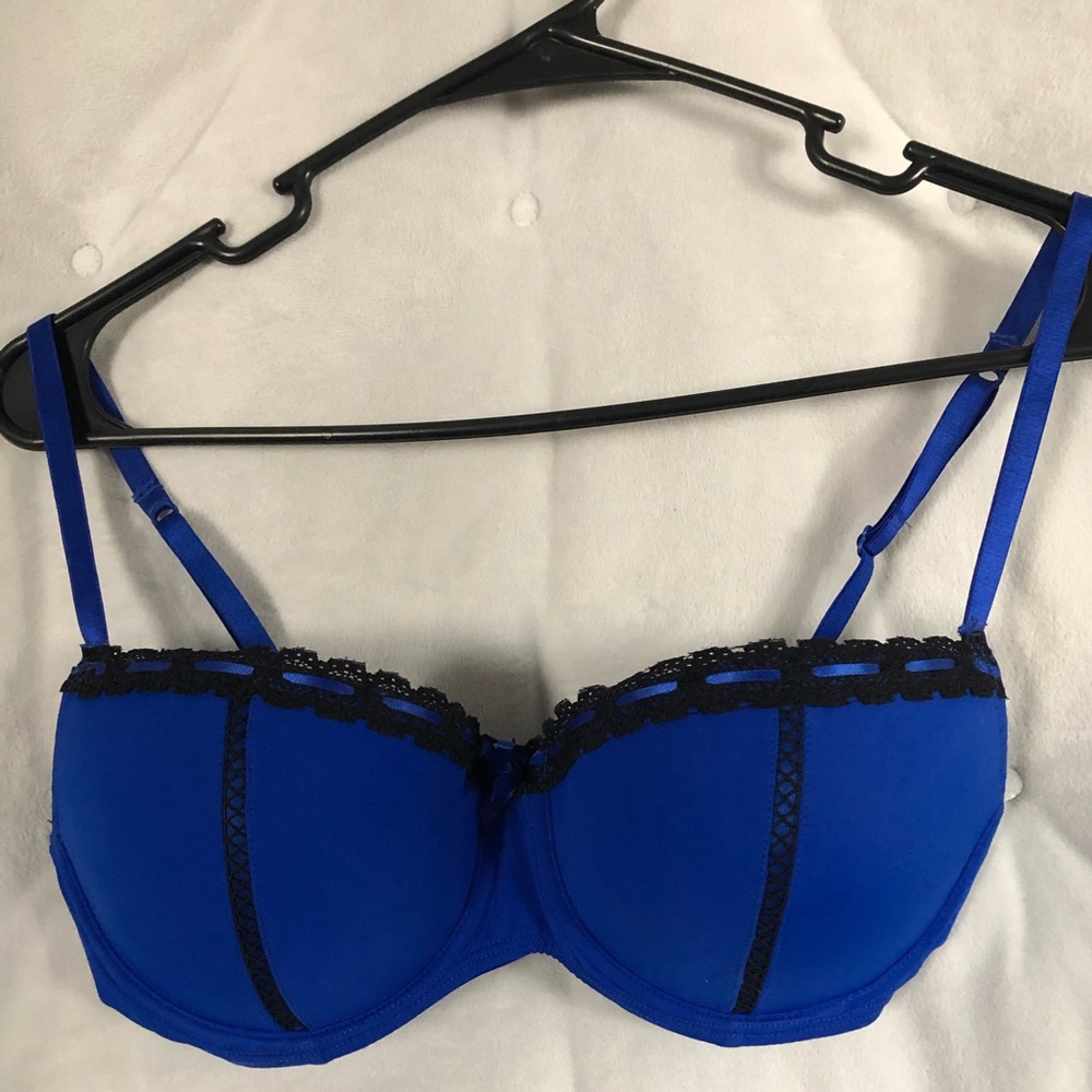 Like new royal blue bra
